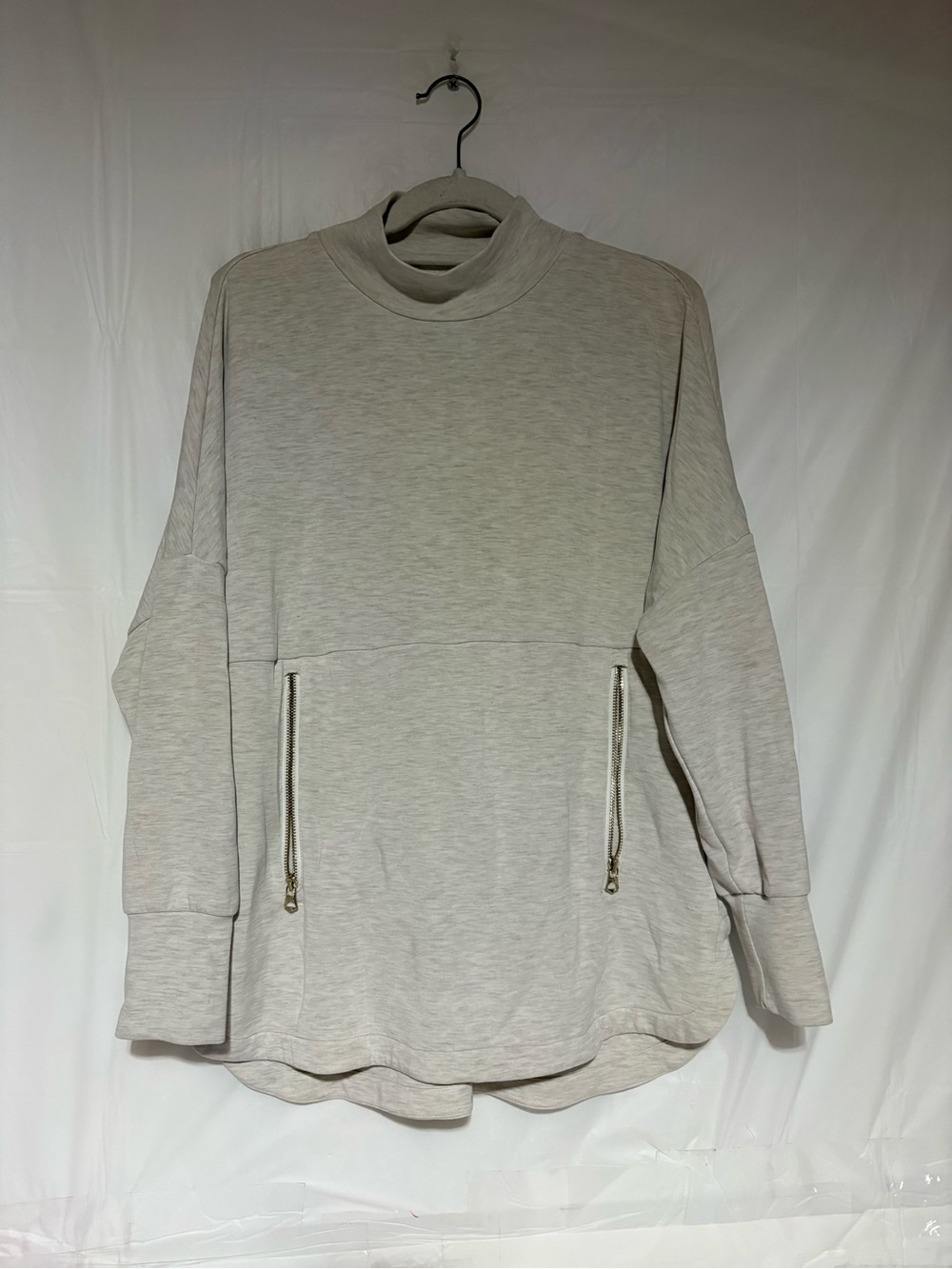 Varley Light Gray Mock Neck Sweatshirt with Front Zipper Pockets
